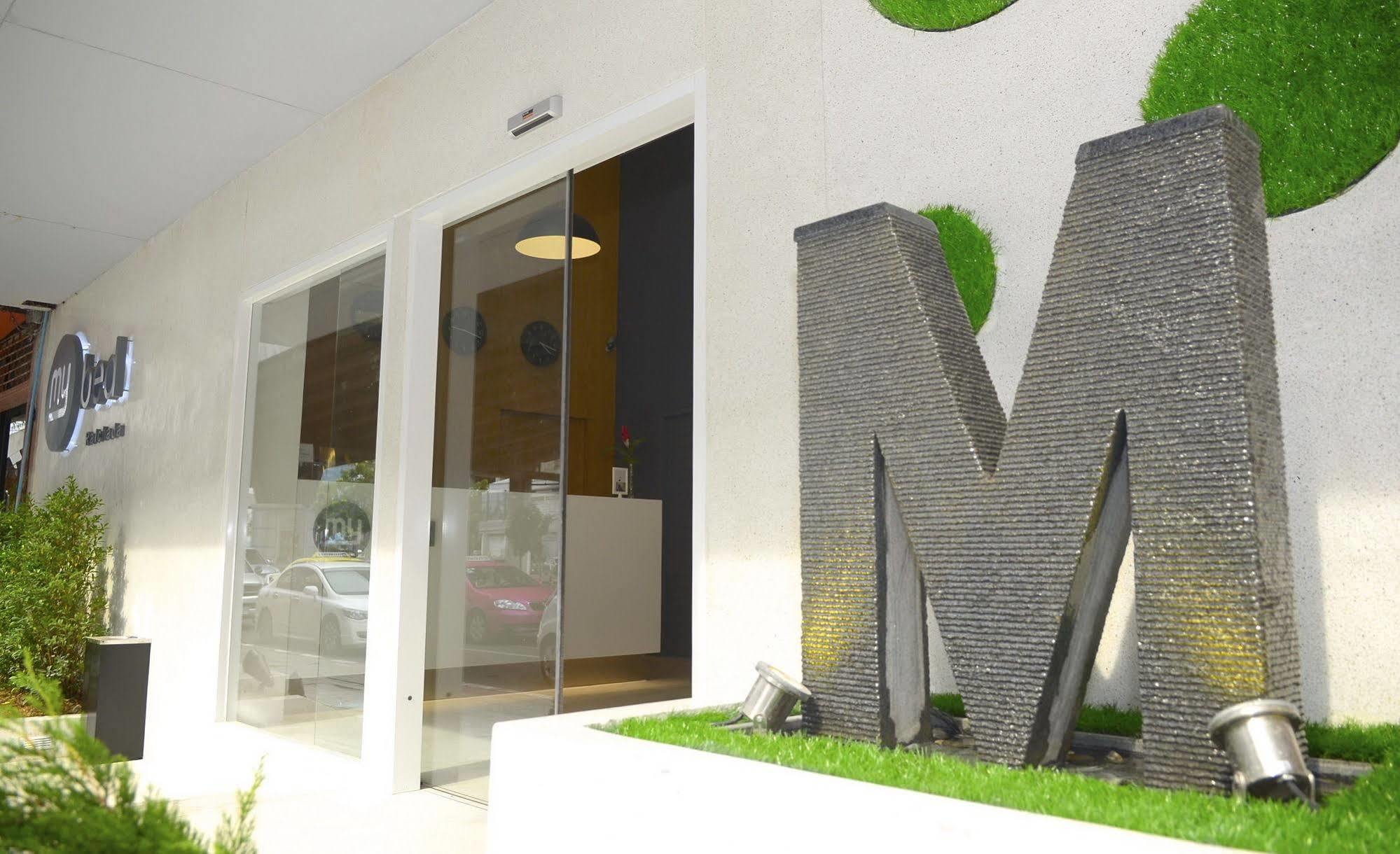 Mybed Ratchada Hotel Bangkok Exterior photo