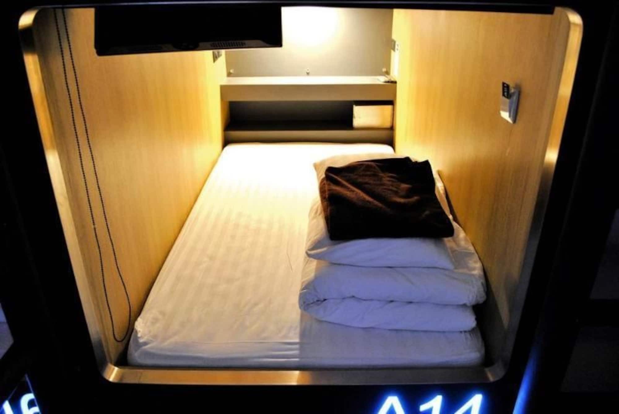 Mybed Ratchada Hotel Bangkok Exterior photo